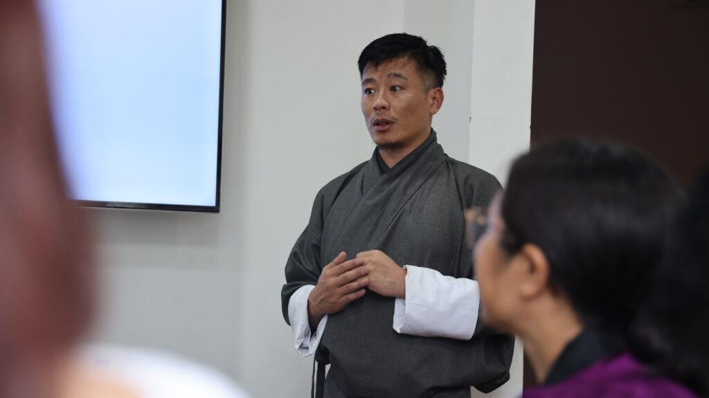 A New Playbook for Bhutanese Schools: Teachers Reimagine Sports as Hubs of Innovation, Leadership, and Opportunity 4 A New Playbook for Bhutanese Schools Teachers Reimagine Sports as Hubs of Innovation Leadership and Opportunity 7