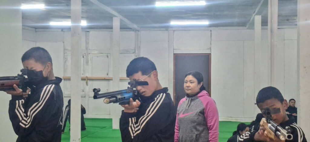 dcb9f7e4 a4e9 4e92 bb44 414dd6308a00